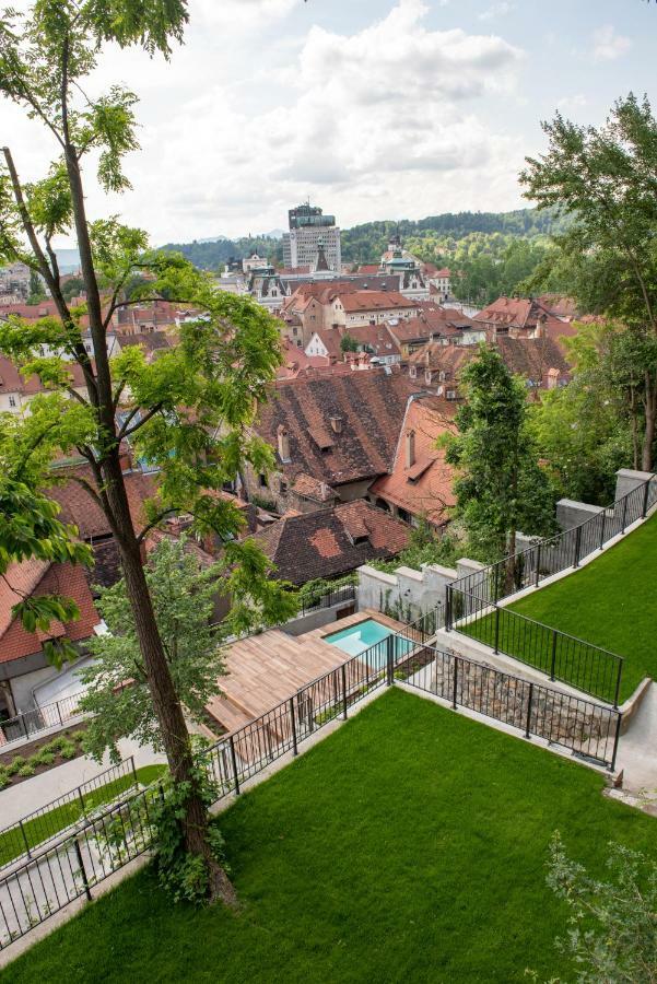 Stella Sky Lägenhet Ljubljana Exteriör bild