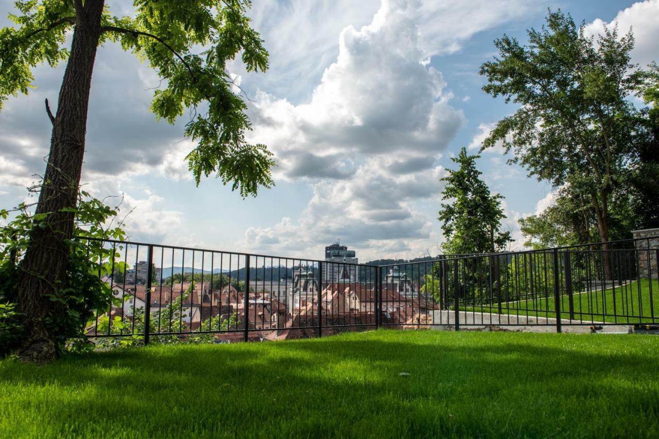 Stella Sky Lägenhet Ljubljana Exteriör bild