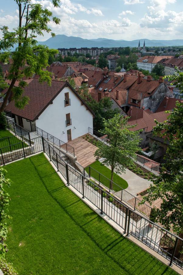 Stella Sky Lägenhet Ljubljana Exteriör bild
