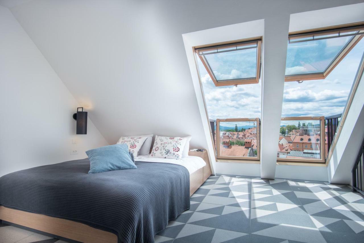 Stella Sky Lägenhet Ljubljana Exteriör bild